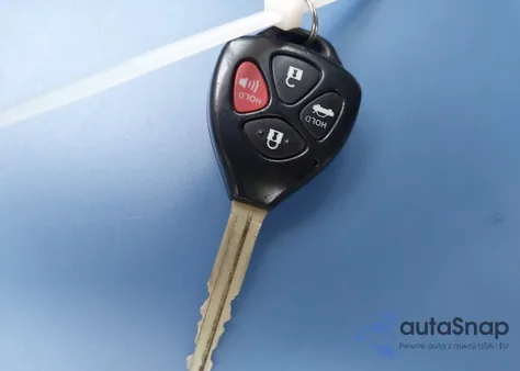 2013 Toyota Corolla Le из США, поврежденный, VIN 5YFBU4EE2DP221670